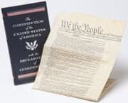 Tapa de The Constitution of the United States of America with the Declaration of Independence