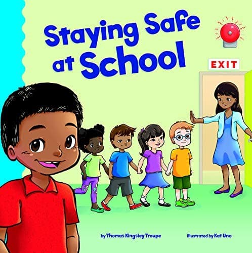 Tapa de Staying Safe at School