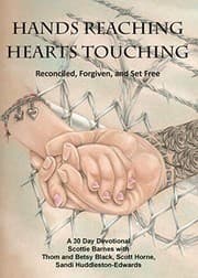 Tapa de Hands Reaching Hearts Touching