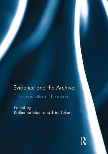 Tapa de Evidence and the Archive