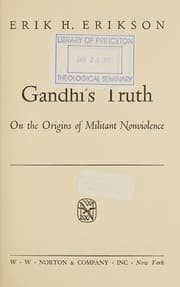 Tapa de Gandhi's truth on the origins of militant nonviolence
