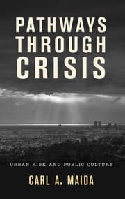 Tapa de Pathways through crisis