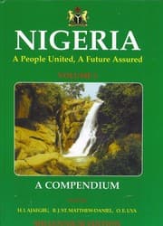 Tapa de Nigeria - A People United, A Future Assured - Millenium Edition - Two volumes - "Survey of States"  and "A Compendium"