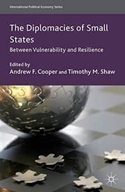 Tapa de The Diplomacies of Small States