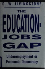 Tapa de The education-jobs gap