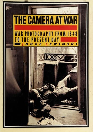 Tapa de The Camera at War