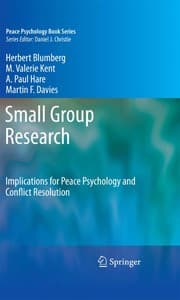 Tapa de Small group research