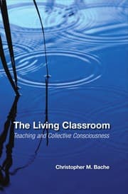 Tapa de The living classroom