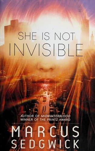 Tapa de She is not invisible