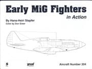 Tapa de Early MiG fighters in action