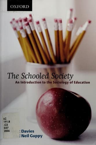 Tapa de The schooled society