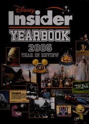 Tapa de Disney Insider Yearbook