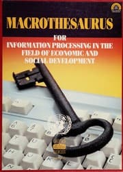 Tapa de Macrothesaurus for information processing in the field of economic and social development