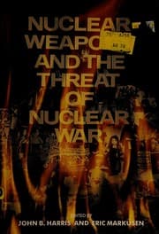 Tapa de Nuclear weapons and the threat of nuclear war
