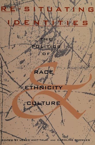 Tapa de Re-situating identities