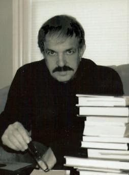 Retrato de Stephen R. Pastore