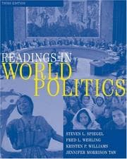 Tapa de Readings in world politics
