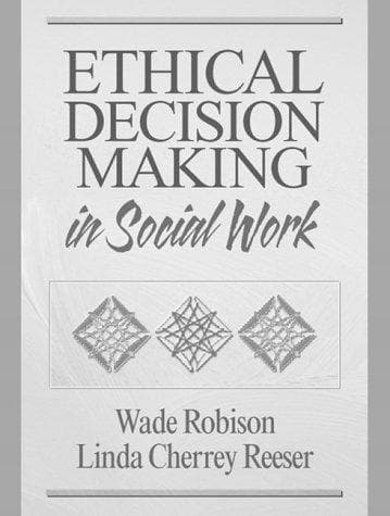 Tapa de Ethical decision making in social work