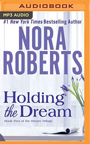 Tapa de Holding the Dream