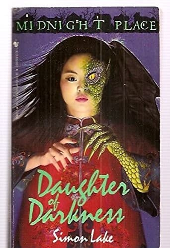 Tapa de DAUGHTER OF DARKNESS (Midnight Place)
