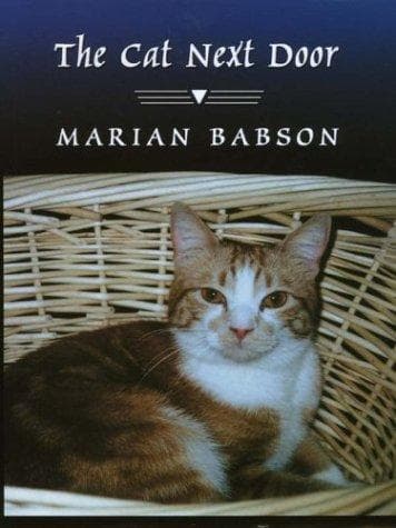 Tapa de The cat next door
