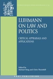 Tapa de Luhmann on law and politics