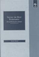 Tapa de Valuing the built environment