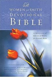 Tapa de Women of Faith Devotional Bible