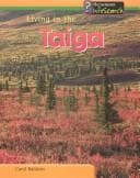 Tapa de Living in the Taiga (Baldwin, Carol, Living Habitats.)