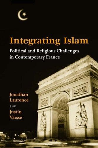 Tapa de Integrating Islam