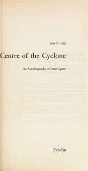 Tapa de The centre of the cyclone