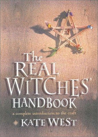 Tapa de The Real Witches Handbook