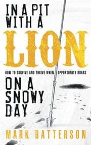 Tapa de In a Pit with a Lion on a Snowy Day