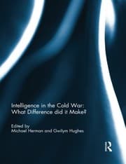 Tapa de Intelligence in the Cold War